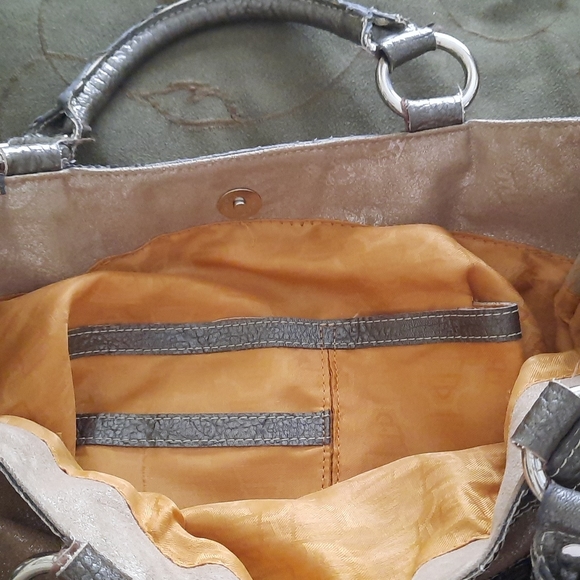 Kathy VanZeeland leather trimmed hobo style purse - Picture 6 of 8